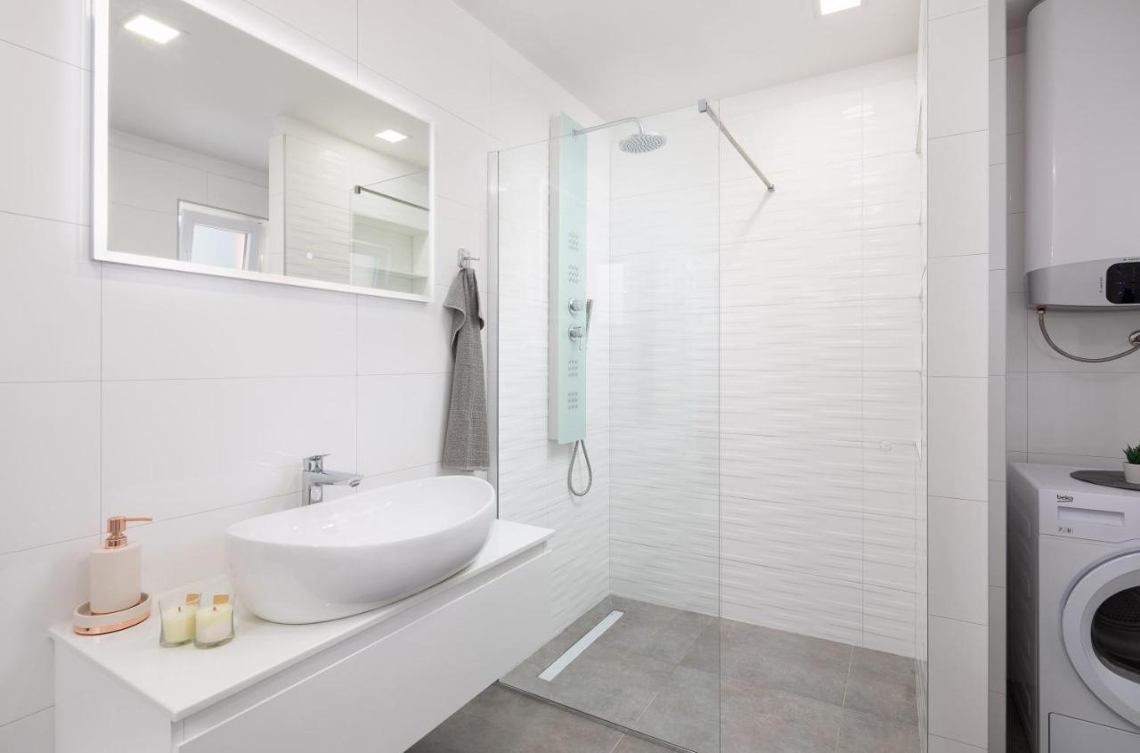 Solaris Holiday Home - Private Pool Stanici Exterior foto